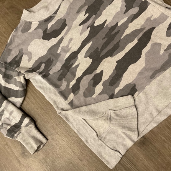 Blue and gray army print oversized crewneck tunic sweatshirt with side slits - Picture 2 of 2